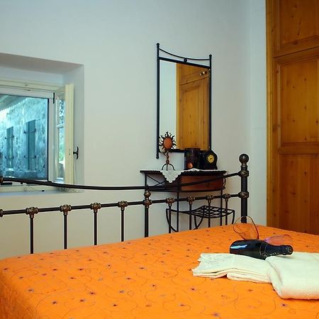 Menelia Cottage Platístoma Cameră foto