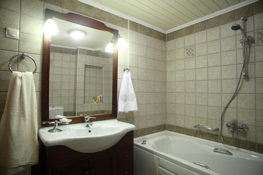 Menelia Cottage Platístoma Cameră foto