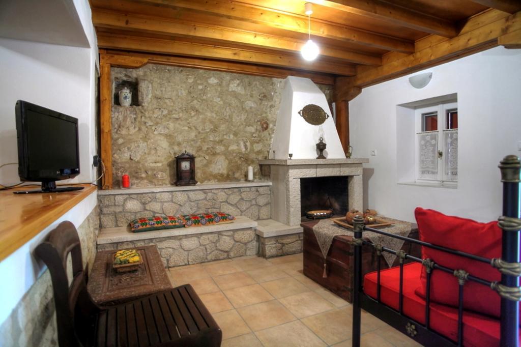 Menelia Cottage Platístoma Cameră foto